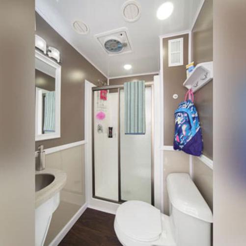 California Shower Trailer Rental Service in Southland